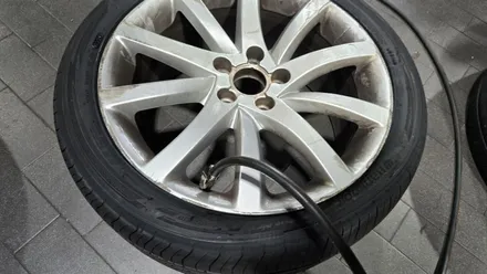 가산동 아우디 A4 (245/40ZR18)-프리미엄급의 정숙성과 승차감, 사계절 안전 주행까지 뛰어난 한국타이어 슈퍼컴포트 벤투스 에어 S / 서울 구로, 양천, 동작, 관악, 영등포, 부천, 안양