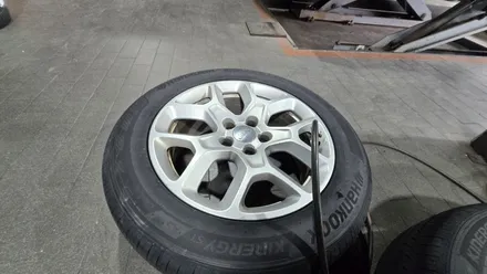 오류동 지프 레니게이드 (225/55R17)-다양한 노면에서 안정적인 핸들링을 자랑하고 젖은 노면 제동성능, 편안한 승차감까지 제공해주는 한국타이어 키너지 컴포트 ST AS! / 서울 구로, 양천, 동작, 관악, 영등포, 부천, 안양
