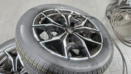 천왕동 BMW X4 (245/50R19)-탄탄한 사이드월의 안정적인 핸들링과 완벽한 배수력! SUV에 최적화된 피렐리 피제로 올시즌! / 서울 구로, 양천, 동작, 관악, 영등포, 부천, 안양