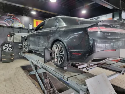 고척동 링컨MKZ (245/45R18)-제동력과 견인력을 크게 향상시켜 전천후 사용이 가능한 사계절용타이어, 미쉐린 크로스 클라이밋2 / 서울 구로, 양천, 동작, 관악, 영등포, 부천, 안양