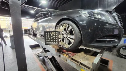 당산동 벤츠S500 (245/45R19, 27540R19)-펑크로 인해 사고위험률을 낮춰주고 고속주행에서 접지력과 제동력이 탁월한 고성능 런플렛타이어 피렐리 피제로 pz4 R-F / 서울 구로, 양천, 동작, 관악, 영등포, 부천, 안양