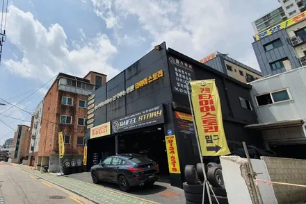 하안동 아우디 A8 (255/45R19)–견인력, 제동력, 승차감까지 더욱 업그레이드된 독일 명품 사계절용 타이어-콘티넨탈 익스트림 콘택 DWS06 플러스 / 서울 구로, 양천, 동작, 관악, 영등포, 부천, 안양