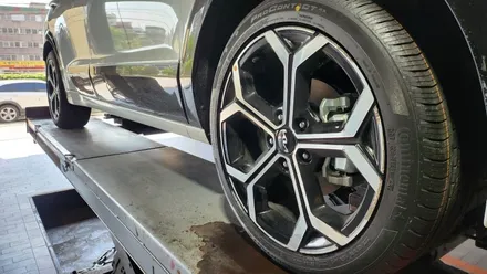 항동 기아 니로 225/45R18 사계절용 순정타이어-정밀한 핸들링, 탁월한 연비와 쾌적한 승차감을 제공해주는 콘티넨탈 프로콘택 RX / 서울 구로, 양천, 동작, 관악, 영등포, 부천, 안양