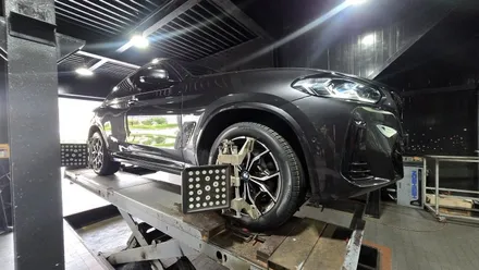 천왕동 BMW X4 (245/50R19)-탄탄한 사이드월의 안정적인 핸들링과 완벽한 배수력! SUV에 최적화된 피렐리 피제로 올시즌! / 서울 구로, 양천, 동작, 관악, 영등포, 부천, 안양