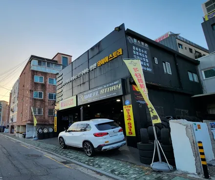 영등포동 현대 그랜저의 제동력을 높여주면서 경쾌한 승차감까지 제공해주는 추천 올시즌타이어-미쉐린 프라이머시 투어AS (245/45R18) / 서울 구로, 양천, 동작, 관악, 영등포, 부천, 안양