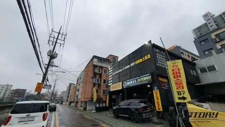 쏘렌토 MQ4 하이브리드 분체도색 19인치 블랙유광 레드캘리퍼도색 가양동 가산동 목동 휠스토리 / 서울 구로, 양천, 동작, 관악, 영등포, 부천, 안양