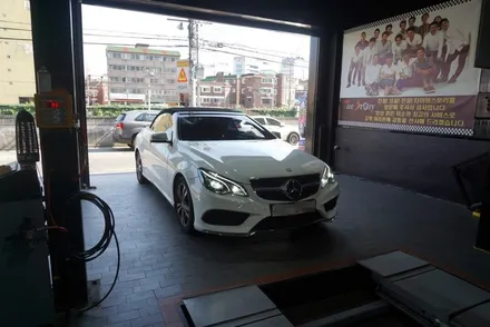 벤츠 E200 컨버터블 타이어 교체 금호타이어 마제스티솔루스 / 서울 구로, 양천, 동작, 관악, 영등포, 부천, 안양