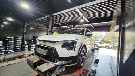 항동 기아 니로 225/45R18 사계절용 순정타이어-정밀한 핸들링, 탁월한 연비와 쾌적한 승차감을 제공해주는 콘티넨탈 프로콘택 RX / 서울 구로, 양천, 동작, 관악, 영등포, 부천, 안양