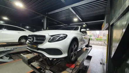 안양동 벤츠E클래스(245/45R18) 정품수입 사계절타이어 교체비용 싼곳에서 피렐리 피제로 올시즌 플러스 장착완료! / 서울 구로, 양천, 동작, 관악, 영등포, 부천, 안양