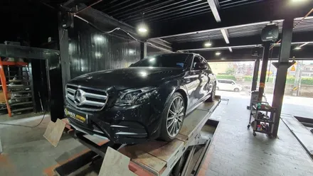 가산동 벤츠E클래스(275/30R20)-소음, 승차감,내구성등이 대폭 개선되어 더욱 오래 탈 수 있는 피렐리 피제로 PZ4 런플랫 (MOE) 순정타이어 / 서울 구로, 양천, 동작, 관악, 영등포, 부천, 안양