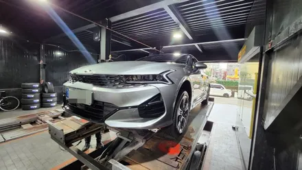오류동 기아K5 (235/45R18)-초저소음 설계로 최적의 승차감과 마모성능, 눈길제동력까지 크게 개선시킨 금호 사계절타이어 마제스티9솔루스 (TA91) / 서울 구로, 양천, 동작, 관악, 영등포, 부천, 안양