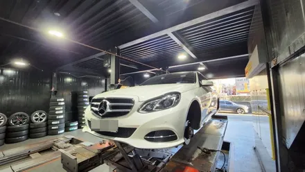 가산동 벤츠 E클래스 E300 (245/40R18)-겨울철 눈길과 빙판길, 젖은노면까지 최상의 안전성을 제공해주는 한국타이어 윈터아이셉트 프리미엄 에보3 / 서울 구로, 양천, 동작, 관악, 영등포, 부천, 안양