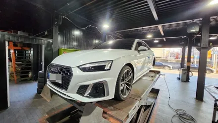 삼성동 아우디A5 (255/35R19)-고속주행안정성과 모든노면에서 뛰어난 핸들링을 제공해주는 고성능 차세대 런플랫 스포츠타이어 브리지스톤 포텐자 S001 ! / 서울 구로, 양천, 동작, 관악, 영등포, 부천, 안양