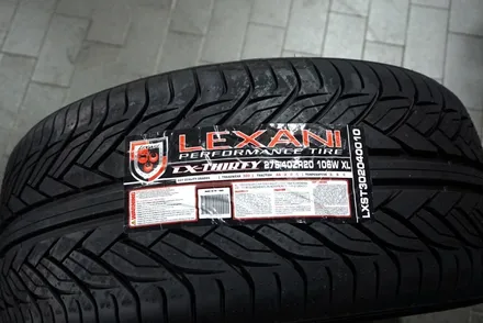 아우디 A8 저렴한 20인치 타이어 렉사니 LX30 2754020 / 서울 구로, 양천, 동작, 관악, 영등포, 부천, 안양