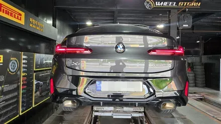 천왕동 BMW X4 (245/50R19)-탄탄한 사이드월의 안정적인 핸들링과 완벽한 배수력! SUV에 최적화된 피렐리 피제로 올시즌! / 서울 구로, 양천, 동작, 관악, 영등포, 부천, 안양