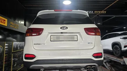 광명동 기아 쏘렌토 (235/55R19)-탁월한 컴포트 성향과 소음 저감 기술, 사계절 내내 발휘되는 견고한 주행 안정성까지 잘 갖춘 금호 크루젠 HP51 / 서울 구로, 양천, 동작, 관악, 영등포, 부천, 안양