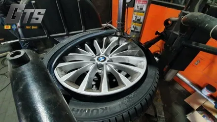 BMW G30 530i 245 45 18 금호윈터타이어장착 윈터크래프트WP72 / 서울 구로, 양천, 동작, 관악, 영등포, 부천, 안양