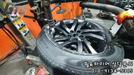 랜드로버 디스커버리5에 어울리는 피렐리 사계절타이어 스콜피온베르디 올시즌플러스  [구로동 개봉동 고척동 천왕동] / 서울 구로, 양천, 동작, 관악, 영등포, 부천, 안양
