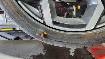 항동 기아 니로 225/45R18 사계절용 순정타이어-정밀한 핸들링, 탁월한 연비와 쾌적한 승차감을 제공해주는 콘티넨탈 프로콘택 RX / 서울 구로, 양천, 동작, 관악, 영등포, 부천, 안양