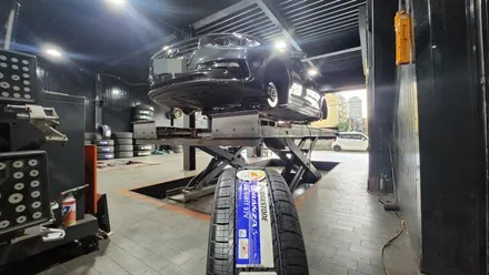 가리봉동 현대 그랜저IG (225/55R17)-사계절내내 뛰어난 주행퍼포먼스와 긴 마일리지로 오랜기간 장착이 가능한 브릿지스톤 투란자 세레니티 플러스 / 서울 구로, 양천, 동작, 관악, 영등포, 부천, 안양