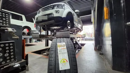 신림동 랜드로버 디스커버리 SE (275/40R22)-22인치 SUV전용 프리미엄 사계절타이어,한국타이어 다이나프로 컴포트 HPX / 서울 구로, 양천, 동작, 관악, 영등포, 부천, 안양