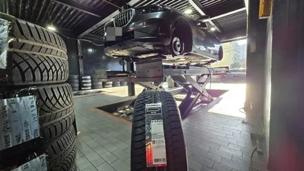 온수동 BMW 530i (245/45R19)-럭셔리 세단용 윈터/스노우타이어 교체추천, 금호 윈터크래프트 WP72+가격표 안내 / 서울 구로, 양천, 동작, 관악, 영등포, 부천, 안양