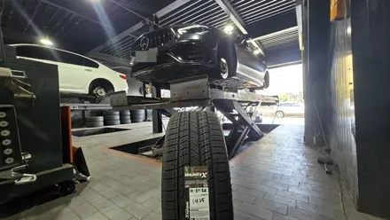 고척동 벤츠 AMG CLA 45 (2254019)-퍼포먼스와 편안함을 동시에 추구하는 고성능 세단과 AMG 차량에 잘어울리는 금호타이어 신제품 마제스티 X TA92 / 서울 구로, 양천, 동작, 관악, 영등포, 부천, 안양