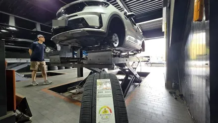 오류동 기아 쏘렌토 (255/45R20)-고성능 국산 SUV사계절타이어,한국타이어 다이나프로 컴포트 HPX 장착+휠허브 클리닝 작업후기 / 서울 구로, 양천, 동작, 관악, 영등포, 부천, 안양