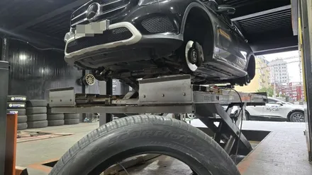 온수동  벤츠 GLC 300d (235/55R19)-모든 주행조건과 다양한 계절에서극강의 성능을 발휘해주는 피렐리 SUV사계절용 타이어 스콜피온제로 올시즌 / 서울 구로, 양천, 동작, 관악, 영등포, 부천, 안양