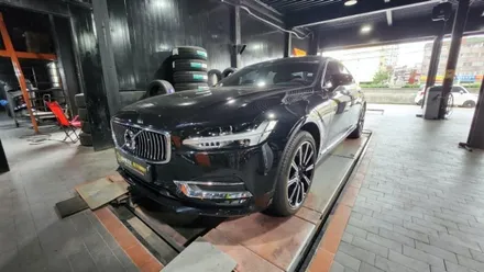 볼보 S90 19인치 블랙다이아컷팅 블랙폴리쉬휠만들기 레드캘리퍼도색 가격표 / 서울 구로, 양천, 동작, 관악, 영등포, 부천, 안양