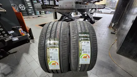 상도동 BMW520d 럭셔리세단용 사계절타이어 싼곳-연비,주행안정성,승차감,내구성까지 모두 만족할 수 있는 금호 마제스티 9 솔루스 (2454019,2753519) / 서울 구로, 양천, 동작, 관악, 영등포, 부천, 안양