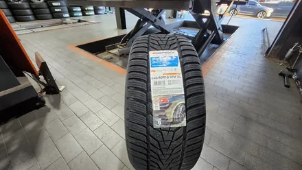 가산동 벤츠 E클래스 E300 (245/40R18)-겨울철 눈길과 빙판길, 젖은노면까지 최상의 안전성을 제공해주는 한국타이어 윈터아이셉트 프리미엄 에보3 / 서울 구로, 양천, 동작, 관악, 영등포, 부천, 안양