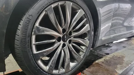 독산동 제네시스 G80 (245/40R19, 275/35R19)-저소음, 조향안전성, 뛰어난 주행퍼포먼스까지 모두 만족시켜주는 콘티넨탈 프로콘택 RX 콘티사일런트 / 서울 구로, 양천, 동작, 관악, 영등포, 부천, 안양