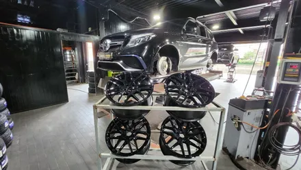 가산동 벤츠 GLE 63 AMG 21인치-블랙유광 색상 휠분체도색 / 서울 구로, 양천, 동작, 관악, 영등포, 부천, 안양