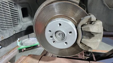 가리봉동 BMW 5시리즈 18인치 휠 블랙유광 (+with 휠브레이크 디스크도색) 작업후기 / 서울 구로, 양천, 동작, 관악, 영등포, 부천, 안양