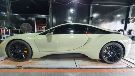신정동 BMW i8 20인치 휠 블랙유광 분체도색 작업후기 / 서울 구로, 양천, 동작, 관악, 영등포, 부천, 안양