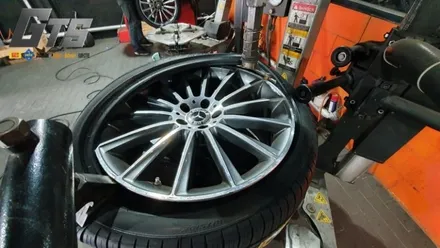 벤츠타이어전문 20인치 S450추천 사계절타이어싼곳 천왕동 소하동 역곡동 피렐리타이어싼곳 / 서울 구로, 양천, 동작, 관악, 영등포, 부천, 안양