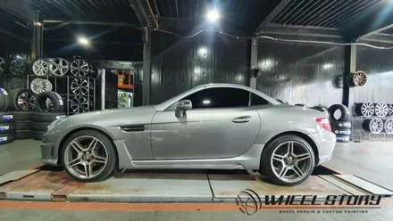 벤츠 SLK350 18인치 고스트크롬 휠도색복원 가격 40만원 / 서울 구로, 양천, 동작, 관악, 영등포, 부천, 안양
