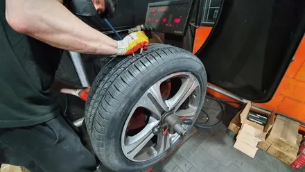 안양동 벤츠E클래스(245/45R18) 정품수입 사계절타이어 교체비용 싼곳에서 피렐리 피제로 올시즌 플러스 장착완료! / 서울 구로, 양천, 동작, 관악, 영등포, 부천, 안양