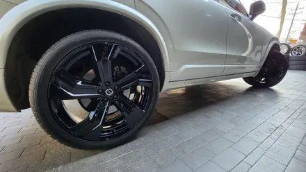 가리봉동 볼보 XC90-22인치 휠 블랙유광 색상으로분체도장 작업후기 / 서울 구로, 양천, 동작, 관악, 영등포, 부천, 안양