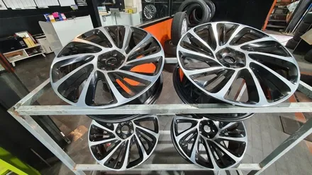 신정동 BMW i8 20인치 휠 블랙유광 분체도색 작업후기 / 서울 구로, 양천, 동작, 관악, 영등포, 부천, 안양