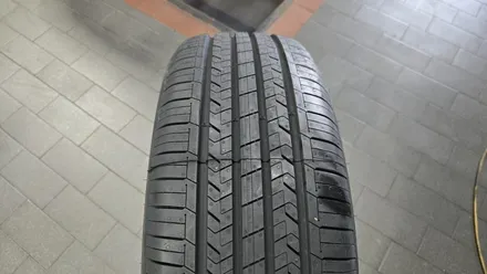 천왕동 지프 레니게이드 (215/60R17)-젖은노면과 눈길에서 제동 및 핸들링성능을 강화해 모든계절에서 안정된 드라이빙 퍼포먼스를 발휘해주는 한국타이어 키너지 컴포트 ST AS / 서울 구로, 양천, 동작, 관악, 영등포, 부천, 안양