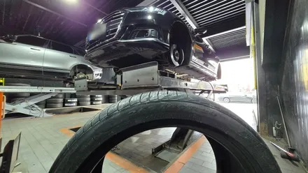 봉천동 아우디 A8L (265/40R20)-뛰어난 제동력과 고속주행 안정성, 사계절주행에 적합한 피렐리 신투라토P7 올시즌 타이어 / 서울 구로, 양천, 동작, 관악, 영등포, 부천, 안양