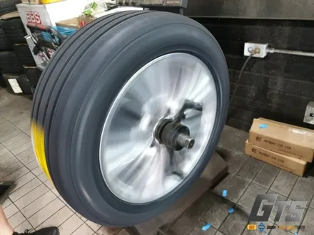 X5 255 50 19 추천타이어장착 구로타이어스토리 리오픈기념 할인전 / 서울 구로, 양천, 동작, 관악, 영등포, 부천, 안양