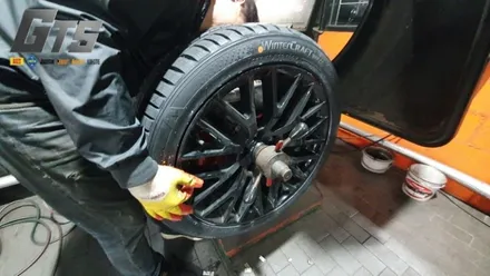 머스탱 스노우타이어교체 금호윈터크래프트장착했어요~ 강남 서초 방배 윈터타이어싼곳 / 서울 구로, 양천, 동작, 관악, 영등포, 부천, 안양