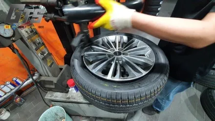 제네시스 EQ900 245/50R18 피렐리 피제로 올시즌 추천 개봉동 천왕동 고척동 목동 휠수리전문 / 서울 구로, 양천, 동작, 관악, 영등포, 부천, 안양