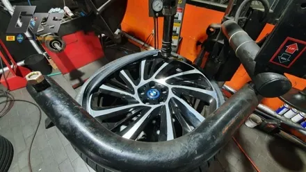 BMW i8 광폭사이즈 교체 미쉐린 PS4S 소하동 하안동 부천동 광명동 휠타이어전문 타이어스토리 / 서울 구로, 양천, 동작, 관악, 영등포, 부천, 안양