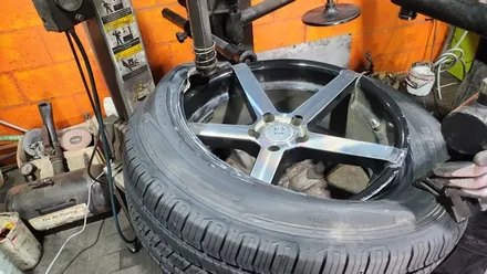 철산동 기아 쏘렌토 가성비좋은 19인치 SUV사계절타이어,최신모델 한국타이어 다이나프로 컴포트 HL3 235/55R19 / 서울 구로, 양천, 동작, 관악, 영등포, 부천, 안양