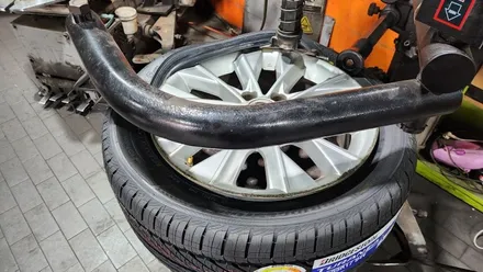 온수동 렉서스ES300h 17인치 사계절타이어싼곳, 안정적인 승차감, 마일리지, 제동력까지 모두 만족할 수 있는 브릿지스톤 투란자 세레니티플러스 215/55R17 / 서울 구로, 양천, 동작, 관악, 영등포, 부천, 안양
