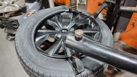 사당동 현대 싼타페 (235/55R19)-일반도로 및 오프로드 환경에서도 뛰어난 안전성을 보장해주는 SUV사계절용타이어 콘티넨탈 크로스 콘택LX스포츠 / 서울 구로, 양천, 동작, 관악, 영등포, 부천, 안양